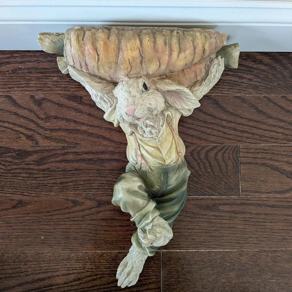 Vintage‎ Chrisdon Farmer Bunny Rabbit Carrying Carrot Wall Book Shelf Sconce